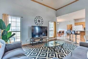 コテージ Pet Friendly Tecumseh Vacation Rental!