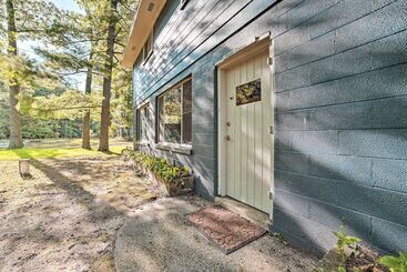 קוטג'' Spacious Houghton Lake Cabin W/ Gas Grill!