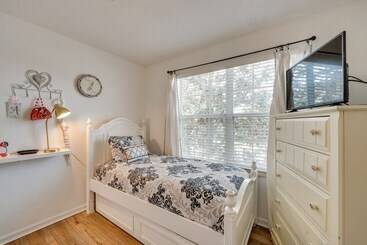 茅舍 Spacious Home In Gated Resort, 2 Mi To Disney!