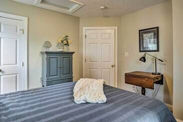 Sweet Vacation Cottage W/ Deck & Grill!