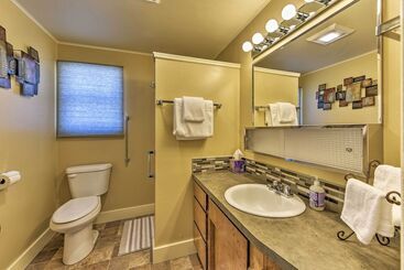 Сельский дом Waterfront Home ~ 6 Mi To Olympic National Park!