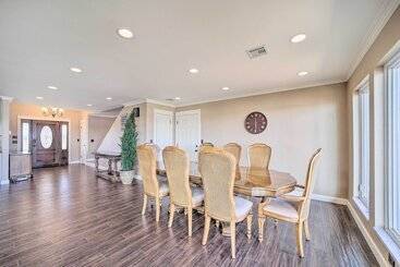 بيت ريفى Afton Waterfront Retreat W/ Spacious Deck!