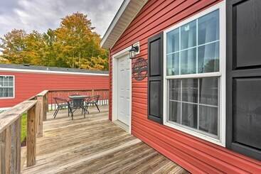 קוטג'' Cassopolis Cabin: On Site Boating & Fishing!