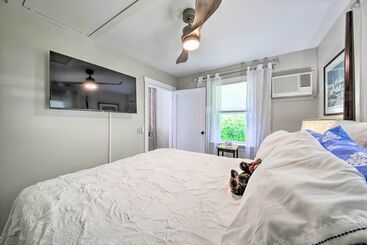 Charming East Boothbay Cottage W/ Large Yard!