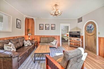 بيت ريفى Cozy  Black Bear Retreat  By Mount Rainier!