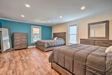 קוטג'' Downtown Retreat W/ Grill, Fire Pit & Wet Bar