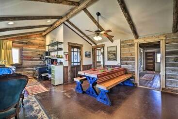 بيت ريفى Hundred Year Old Shell Valley Settlers Cabin!