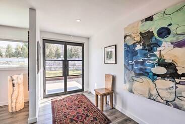 茅舍 Luxe Mid Century Austin Home W/ Canyon Views