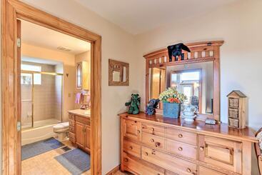 קוטג'' Family Friendly Murphy Cabin W/ Deck & Fire Pit!