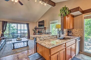 별장 Screened Porch, Resort Perks: Osage Beach Cabin!