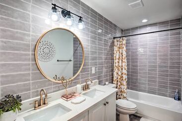 コテージ ~ 12 Mi To Dtwn: Dallas Area Suburban Home W/ Yard