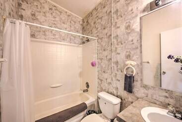 별장 Quitman Home W/ Covered Deck + Lake Access!