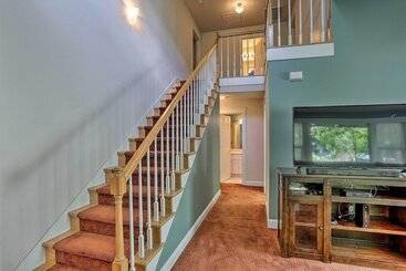 بيت ريفى Spacious Downtown Chico Home ~ Half Mile To Csu!