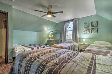 茅舍 Stylish Creekside Cabin W/ Fire Pit Near Wineries