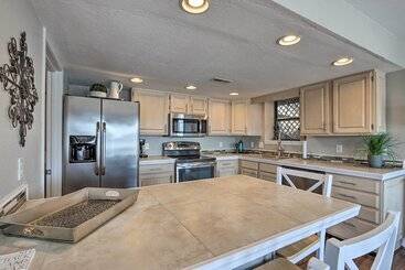 کلبه Sunrise Beach Retreat On Lake Of The Ozarks!