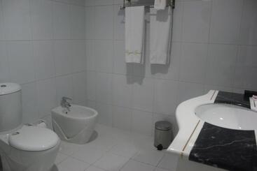 هتل Royal Gardens