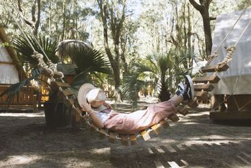 بانگلو Taiga Tarifa