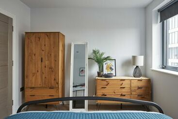 Kings Oak House By Viridian Apartments