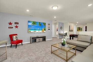 茅舍 Magical Themed Villa In Windsor Isalnd