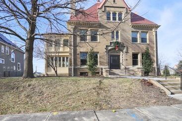 아파트호텔 Offutt Manor