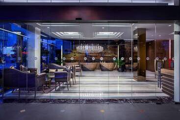 فندق Grand Mercure Yogyakarta Adi Sucipto