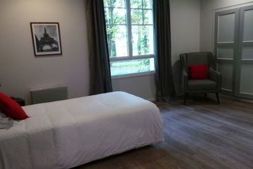 هتل Le Domaine De La Vallee