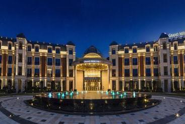 هتل Grand Mercure Zhengzhou West