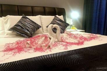 Отель Wassup Youth Hostel