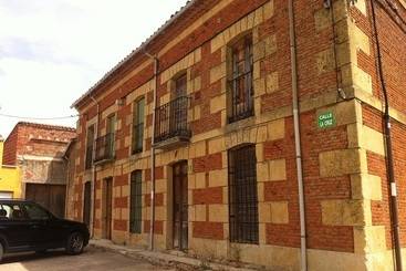 بنسيون Posada Real Del Buen Camino