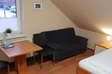 Airport Hotel One Aparthotel Sylt