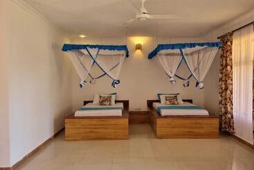 בית מלון כפרי Balungi Bungalow & Restaurant