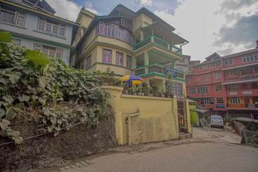 ホテル Goroomgo Siljong Gangtok