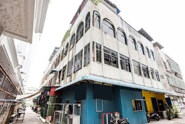 Spot On 91781 Solo Baru Homestay Syariah