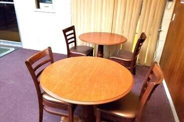 Holiday Host Motel & Rv Park