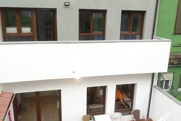 مسافرخانه Albergue Roma