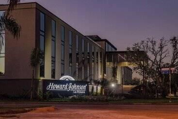 فندق Howard Johnson Plaza La Ribera