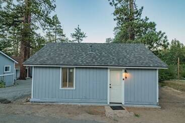 Сельский дом Little Squeaky Bear