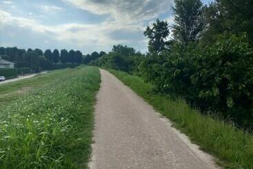 Резиденция Charming 2 Bed House In Albaro For Every Traveler