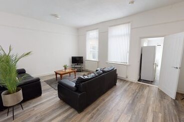 Резиденция City Centre University Home From Home