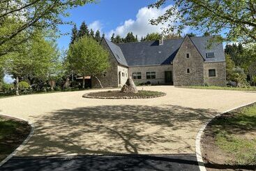 צימר Domaine De Montloue