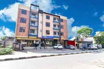 Fabhotel Rushank Palace