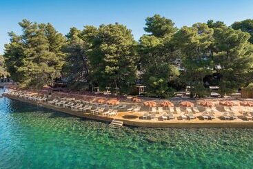 Valamar Amicor Resort