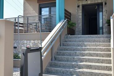 Niel Holiday Apartments, Panel Hospitality Homes & Villas