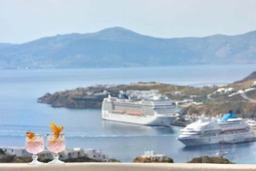 Пансион Crystal Suites