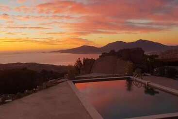 بنسيون Le Rocher