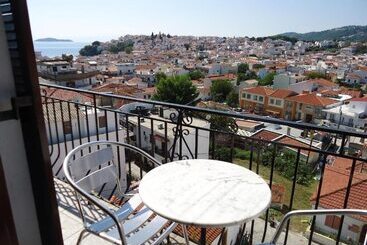 Pension Margarita Triple Room1