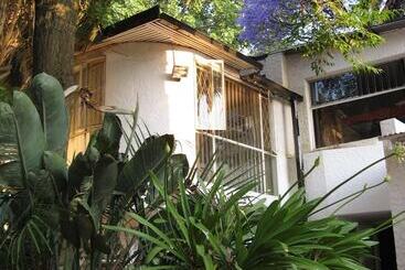 Rosebank Boarding Hostel