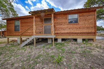 별장 Rustic Cabin With Firepit And Grill 10 Mins To Main St