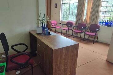 ホテル Spot On Sb Guest House