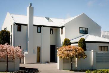 40 Thornycroft Street Bed And Breakfast